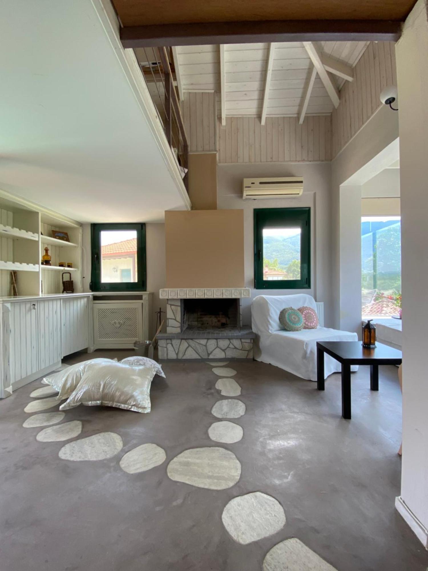 Olympus Theophilia Holiday home *